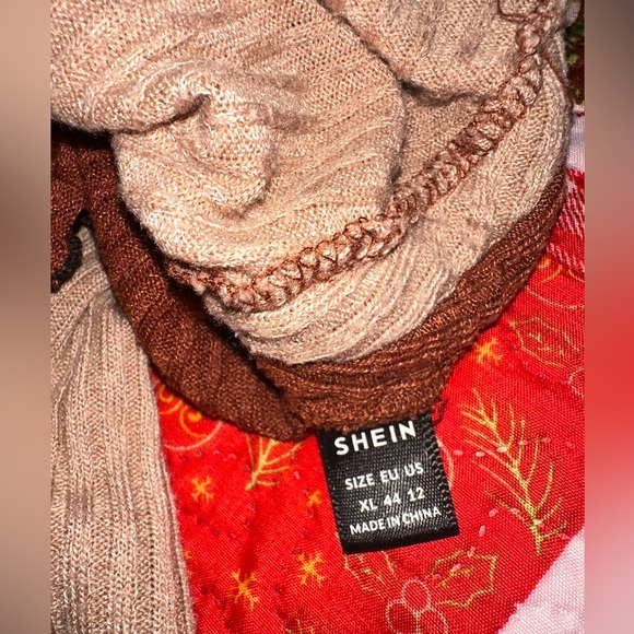 🔴SHEIN Black and White Zebra Print Tee with Green Wave and Brown Patchwork - Picture 9 of 13